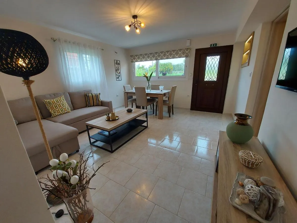 Mandola Suite Argostoli