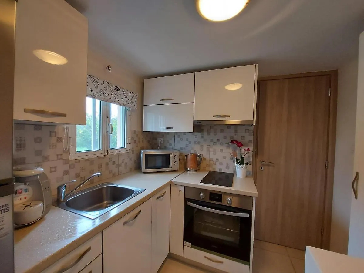 Mandola Suite Argostoli